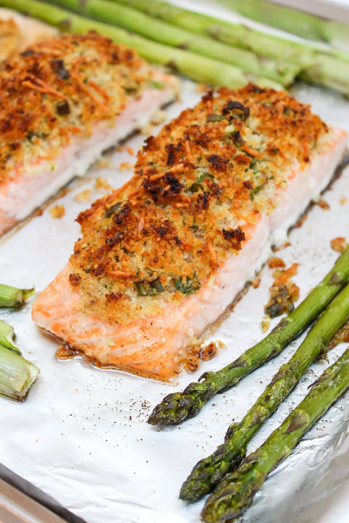 cooked crispy sheet pan salmon with asparagus